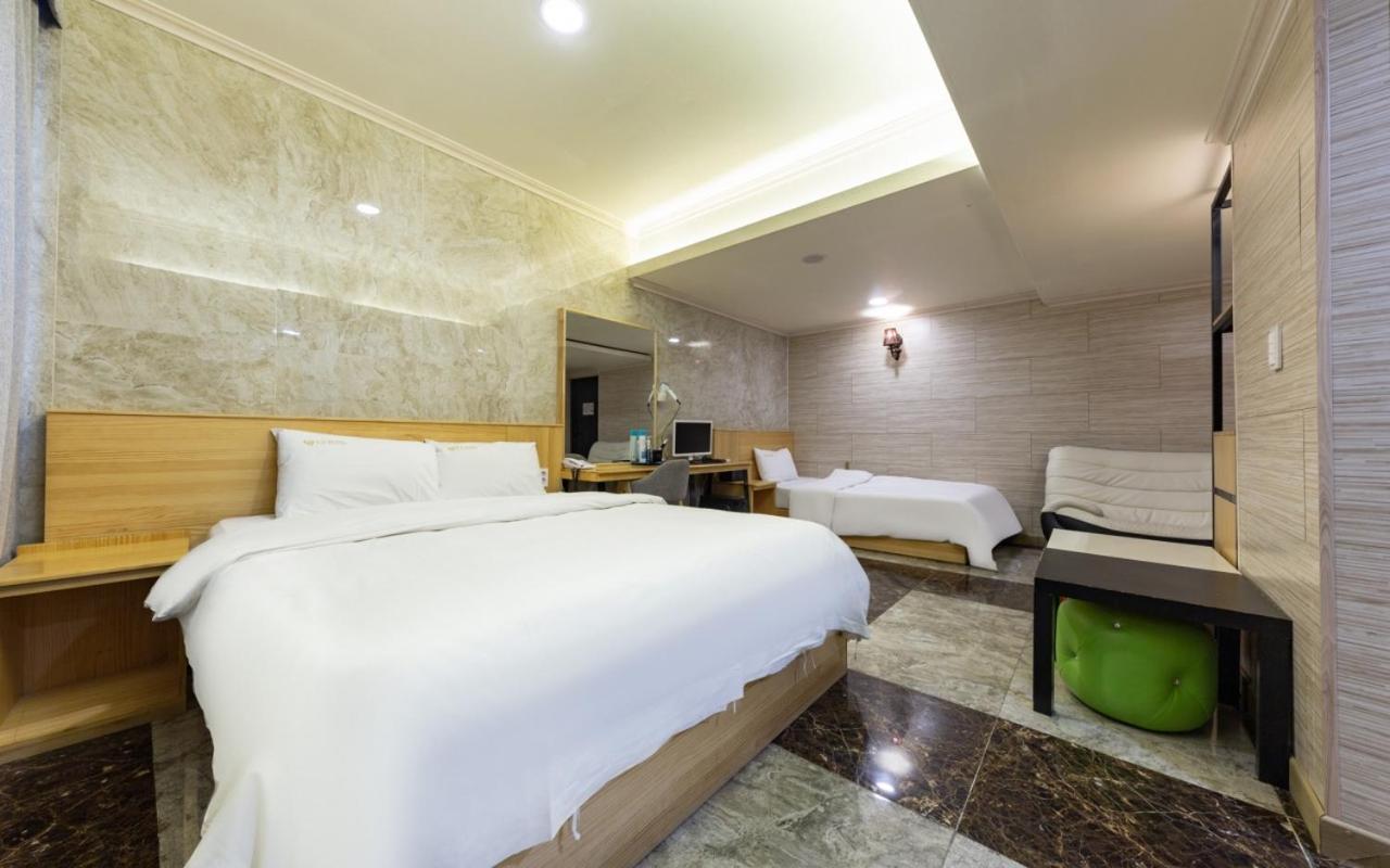 סוואן I.Y Hotel מראה חיצוני תמונה